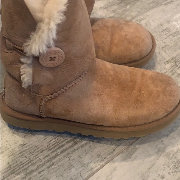 UGG Bailey Boot size 7 - Picture 4 of 4